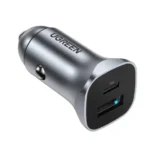 Cargador dual Ugreen CD130, USB-C Y USB-A para carro, 30780 Gris